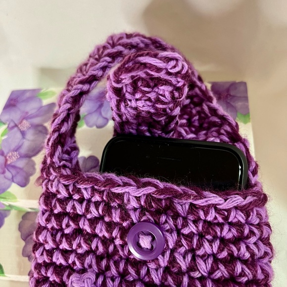 Handmade Crocheted Owl Wristlet - Picture 2 of 6